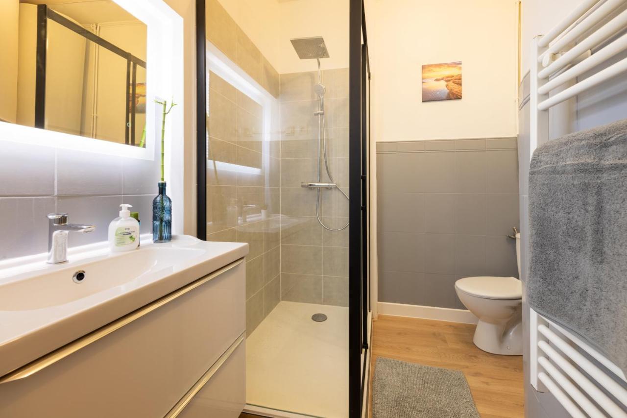 Air-Conditioned Flat With Terrace - Private & Independent - ルルド エクステリア 写真